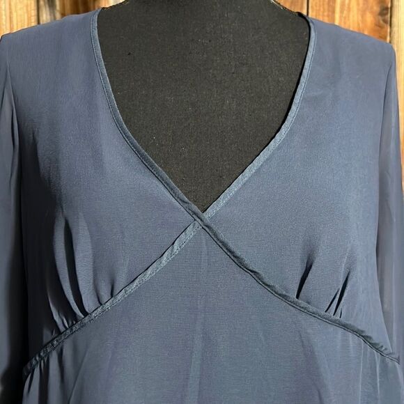 BCBGeneration top tank 2 pc gray sheer bell sleeves tunic Medium - Picture 3 of 7